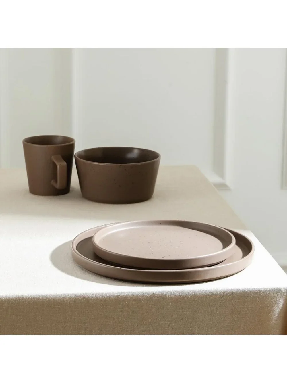 Modern Stoneware 16-Piece Dinnerware Set, Matte Brown Plates & Bowls, Service